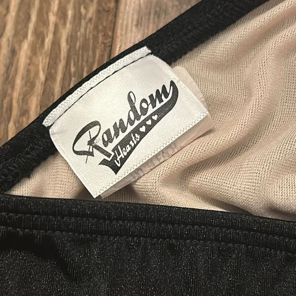 Random Hearts Skulls Bikini Size 7 - Picture 5 of 6